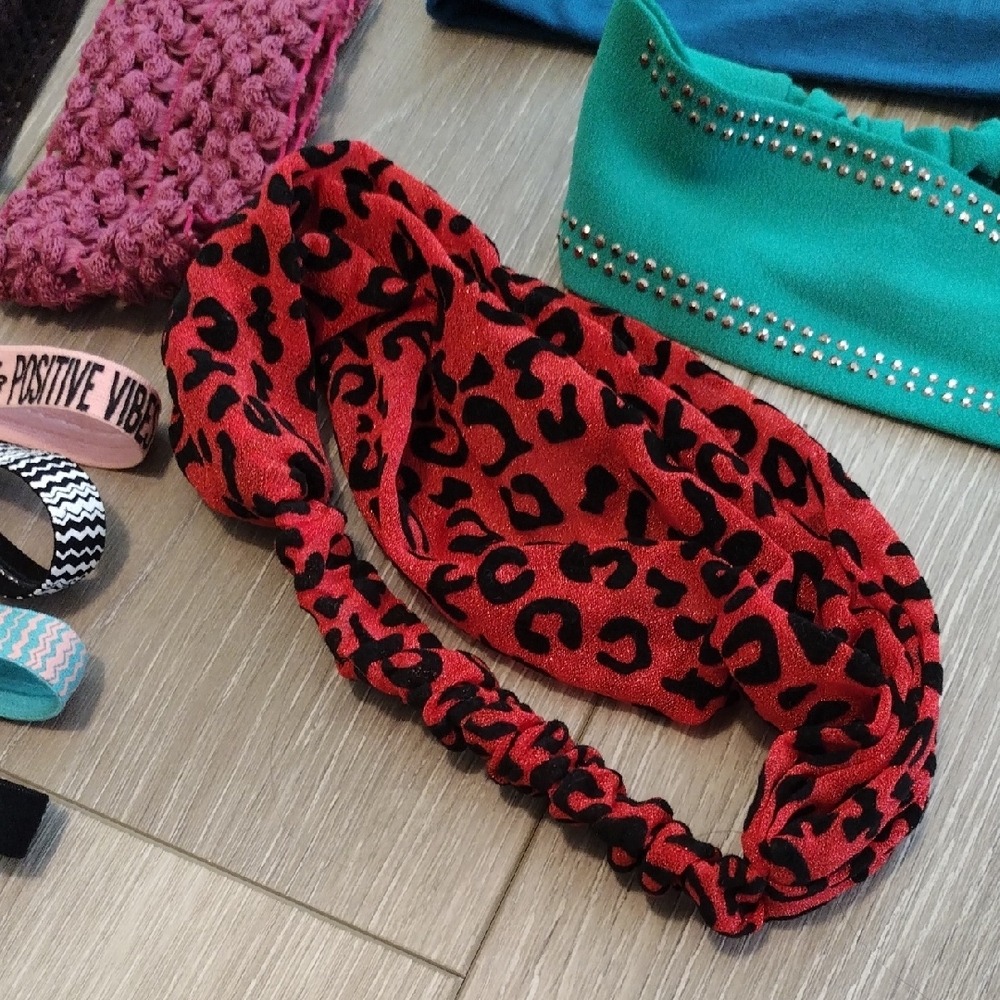 Assorted Women's Headbands Set - Picture 3 of 10